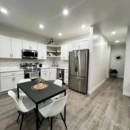 Newly Remodeled Luxury Ski And Relax Retreat